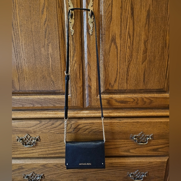 Michael Kors Mini Pebbled Leather Crossbody Bag! EUC! - Picture 11 of 11